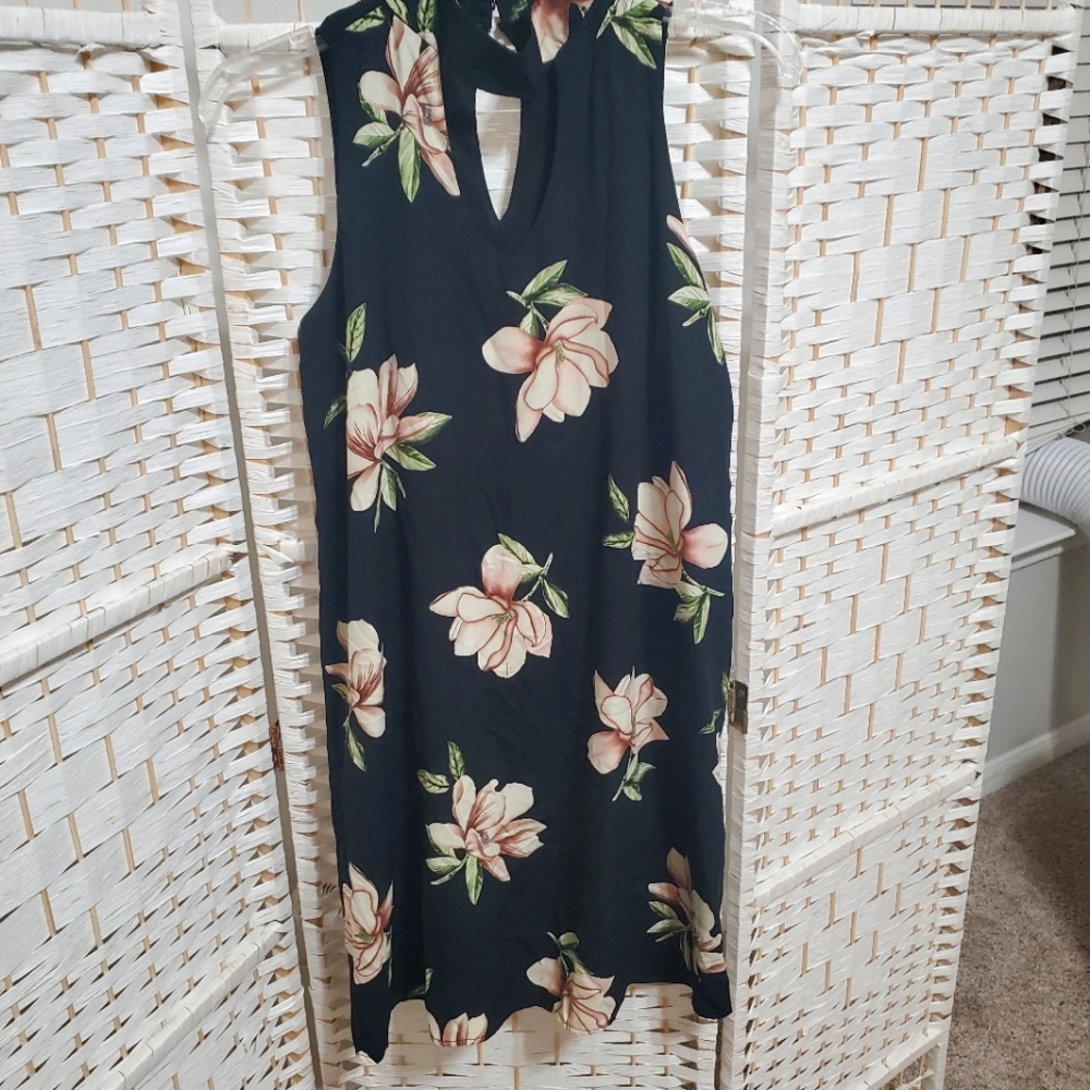 Vision mini dress with key holes in front and back